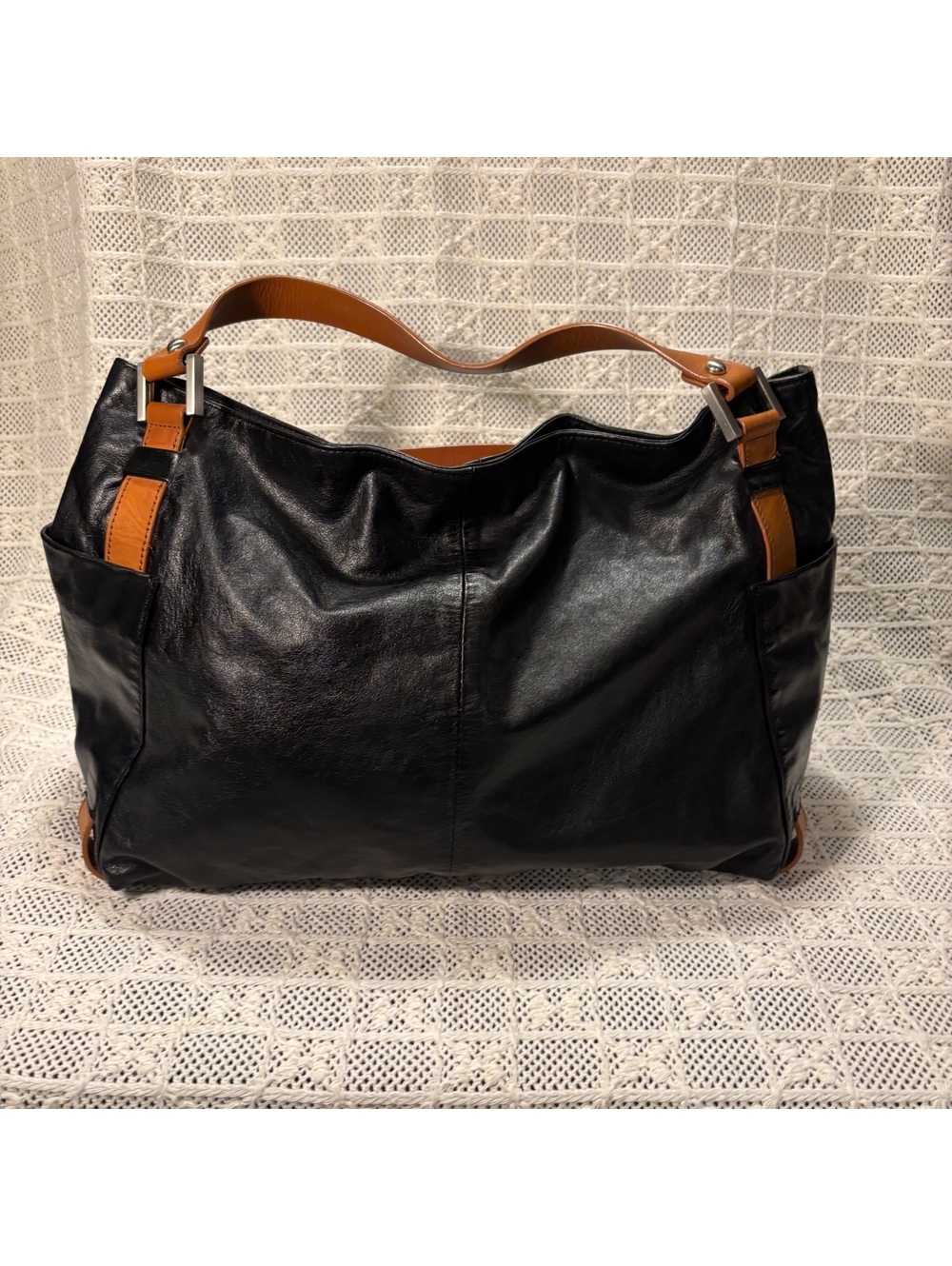 Excellent Kenneth Cole New York Hobo Black & Tan Shoulder Bag